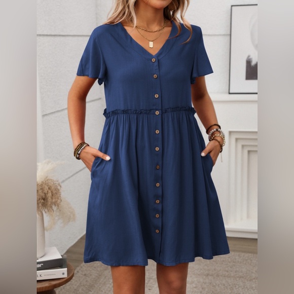 Red Button-Down Flutter Sleeve Mini Dress - Picture 4 of 14